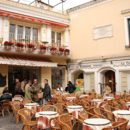 Shopping in capri