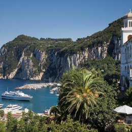 Capri-an-island-in-the-tyrrhenian-sea