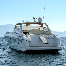 Renting a boat in napoli