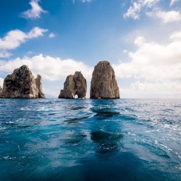 Weekend sailing in naples