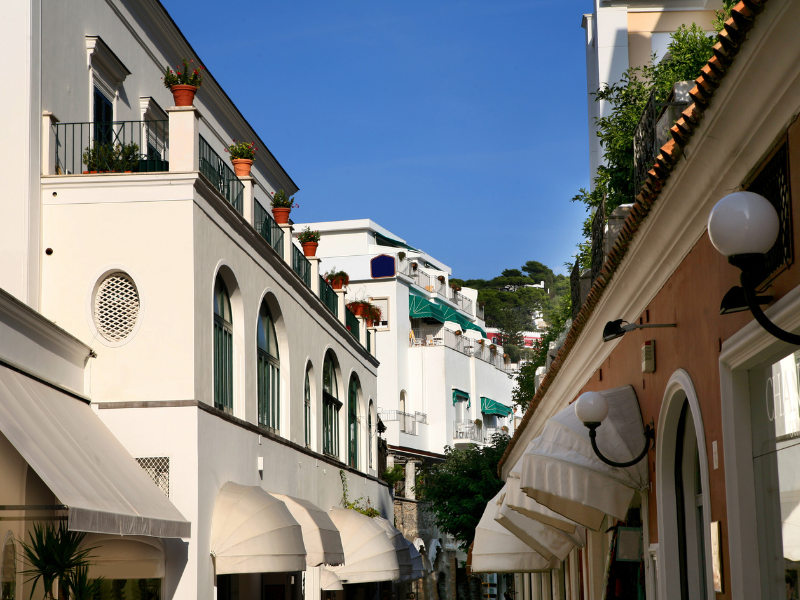 Shopping in capri