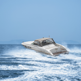 Luxury yacht charter
